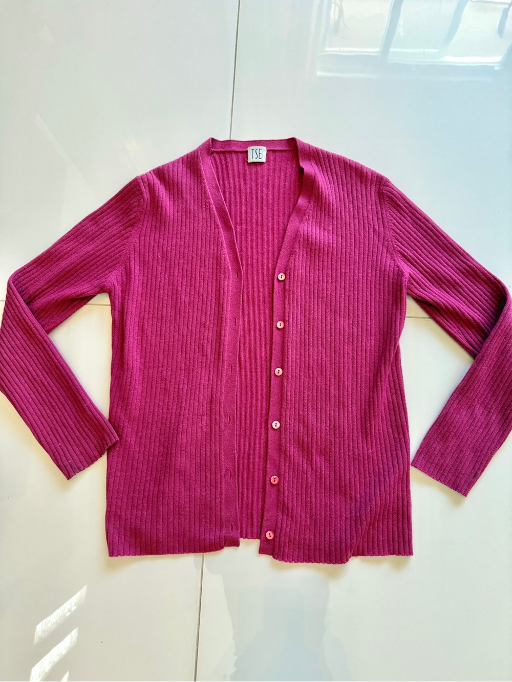 TSE Women's Fuchsia Ribbed Button-Front Cardigan Sweater